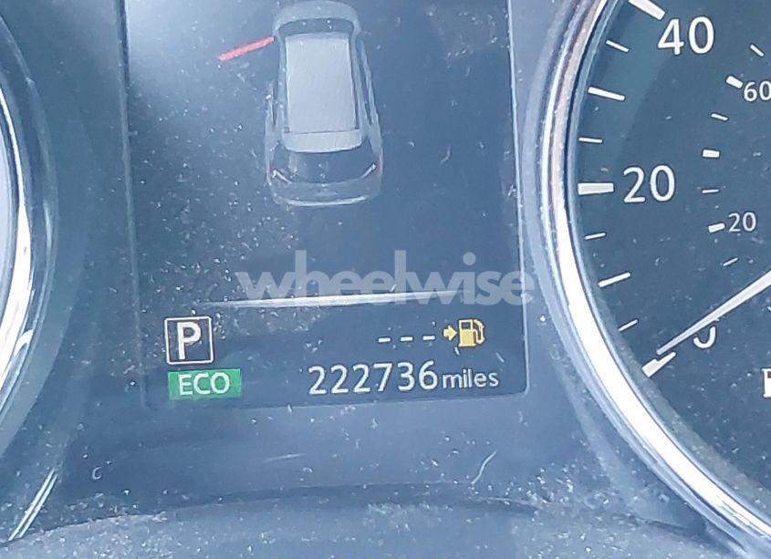 Photo 16 of 2017 Nissan Rogue SV (VIN 5N1AT2MT5HC834850)