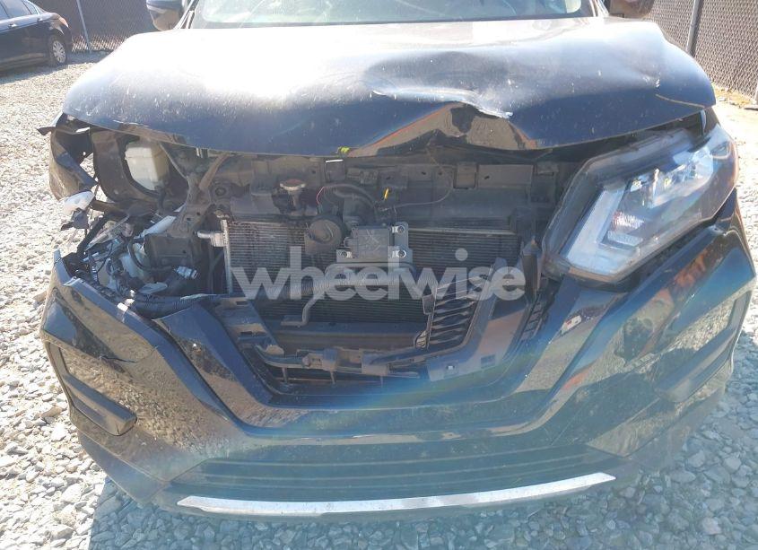 Photo 19 of 2017 Nissan Rogue SV (VIN 5N1AT2MT5HC834850)