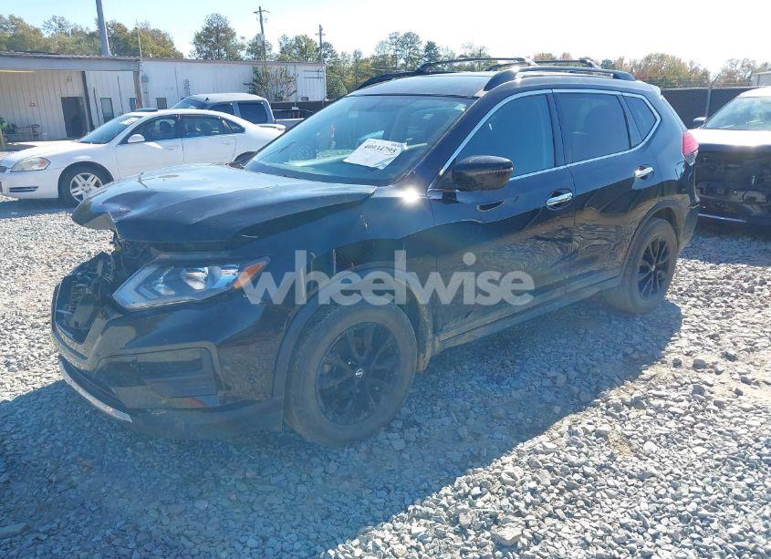 Photo 2 of 2017 Nissan Rogue SV (VIN 5N1AT2MT5HC834850)