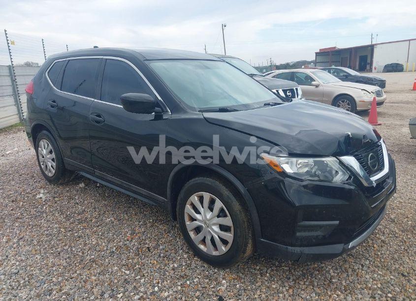 2017 Nissan Rogue S (VIN 5N1AT2MT5HC866231) main photo