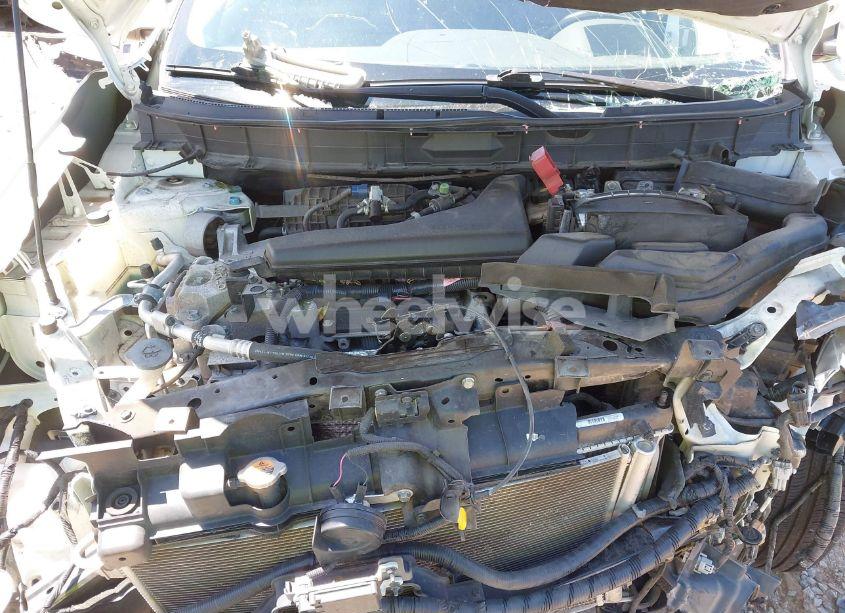 Photo 10 of 2017 Nissan Rogue SL (VIN 5N1AT2MT5HC884728)