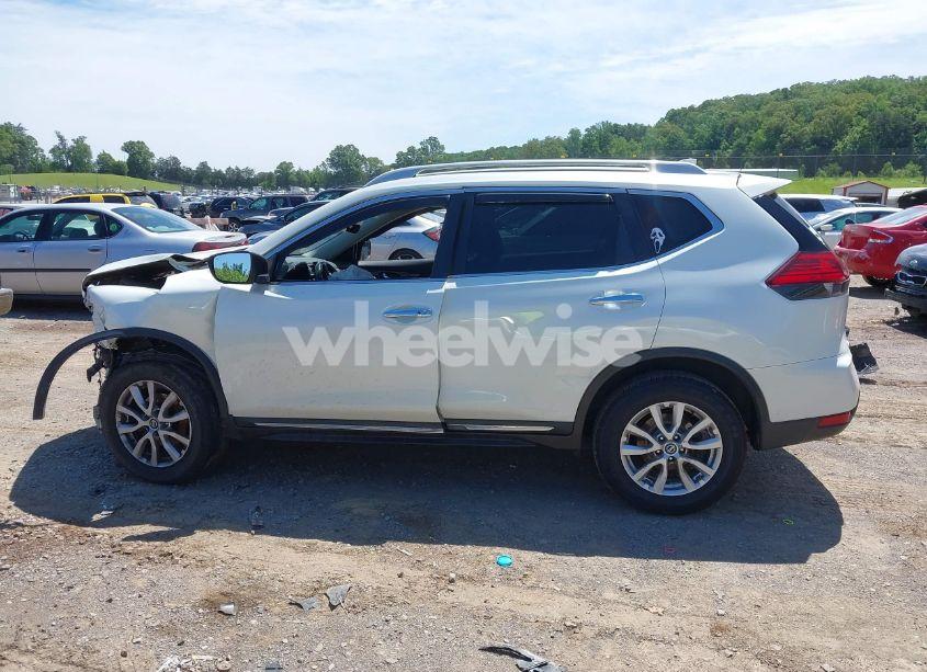 Photo 15 of 2017 Nissan Rogue SL (VIN 5N1AT2MT5HC884728)