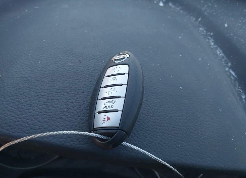 Photo 11 of 2018 Nissan Rogue SV (VIN 5N1AT2MT5JC722474)