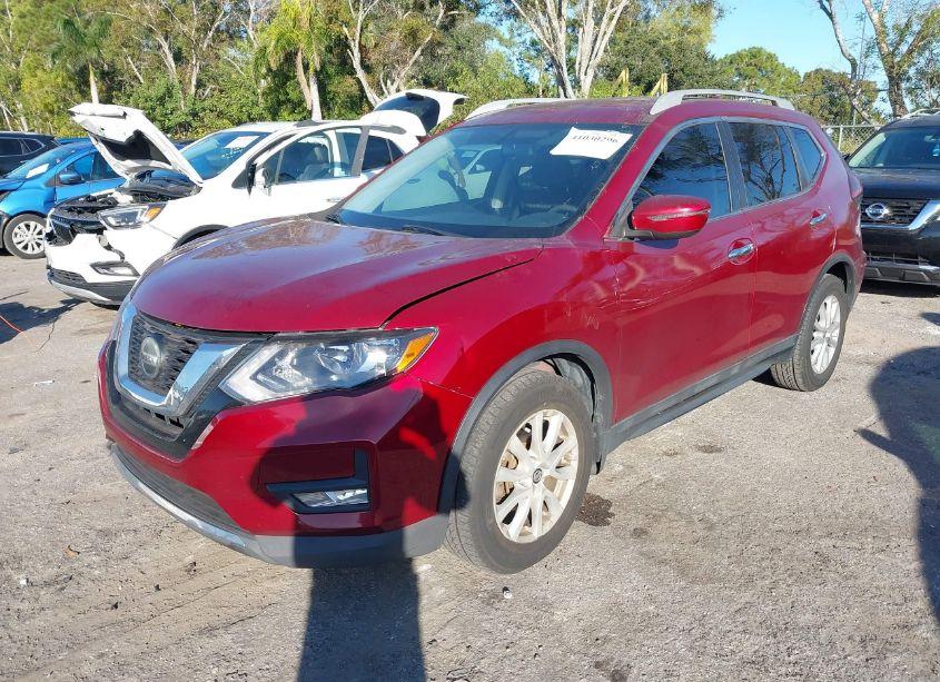 Photo 2 of 2018 Nissan Rogue SV (VIN 5N1AT2MT5JC726024)