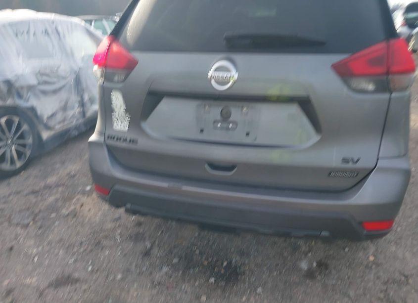 Photo 16 of 2018 Nissan Rogue SV (VIN 5N1AT2MT5JC750842)