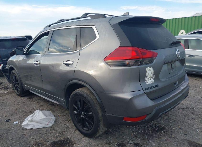 Photo 3 of 2018 Nissan Rogue SV (VIN 5N1AT2MT5JC750842)