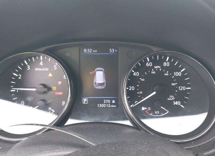 Photo 7 of 2018 Nissan Rogue SV (VIN 5N1AT2MT5JC750842)