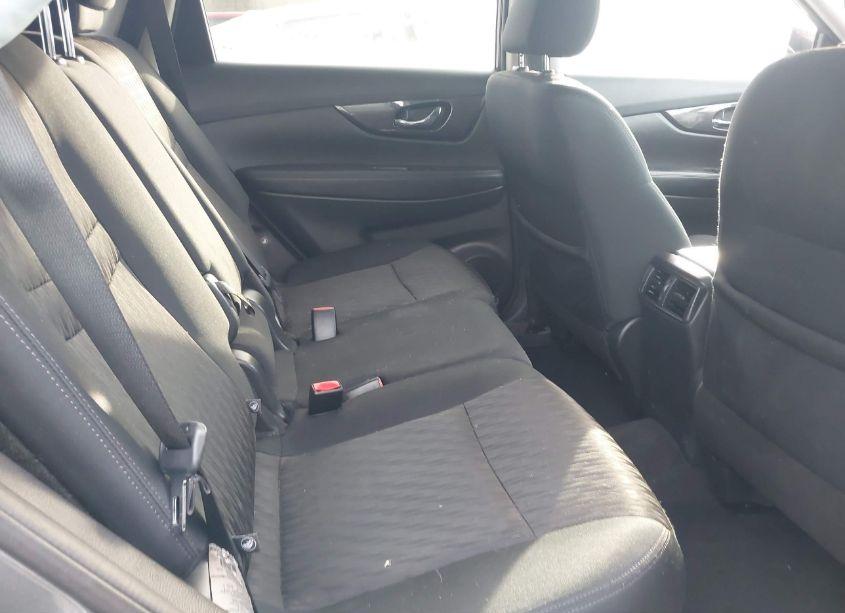 Photo 8 of 2018 Nissan Rogue SV (VIN 5N1AT2MT5JC750842)