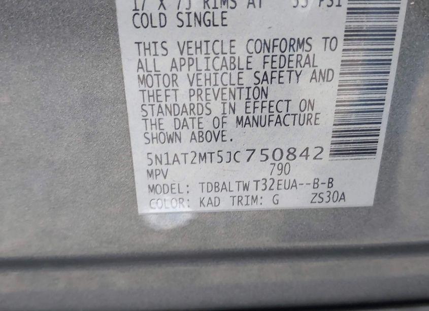 Photo 9 of 2018 Nissan Rogue SV (VIN 5N1AT2MT5JC750842)