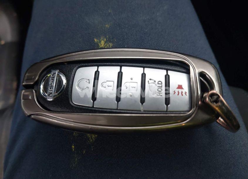 Photo 11 of 2018 Nissan Rogue SV (VIN 5N1AT2MT5JC759556)