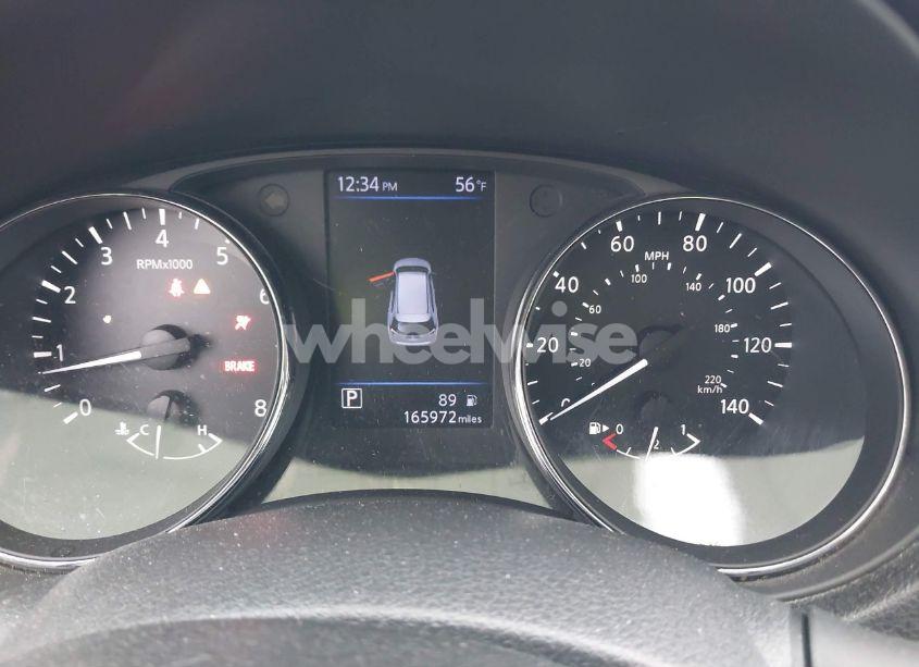 Photo 7 of 2018 Nissan Rogue SV (VIN 5N1AT2MT5JC759556)