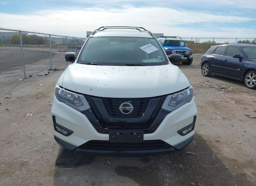 Photo 12 of 2018 Nissan Rogue SV (VIN 5N1AT2MT5JC825670)