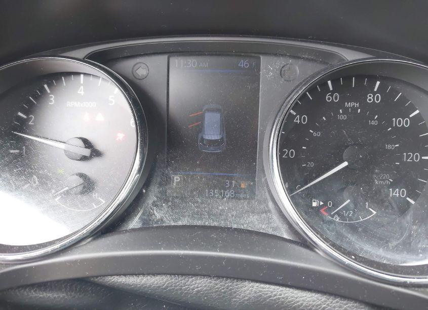 Photo 7 of 2018 Nissan Rogue SV (VIN 5N1AT2MT5JC825670)