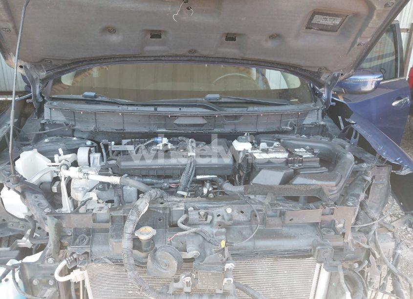 Photo 10 of 2019 Nissan Rogue SV (VIN 5N1AT2MT5KC705496)