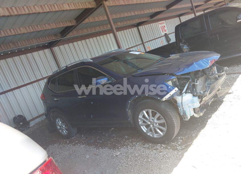 Photo 13 of 2019 Nissan Rogue SV (VIN 5N1AT2MT5KC705496)