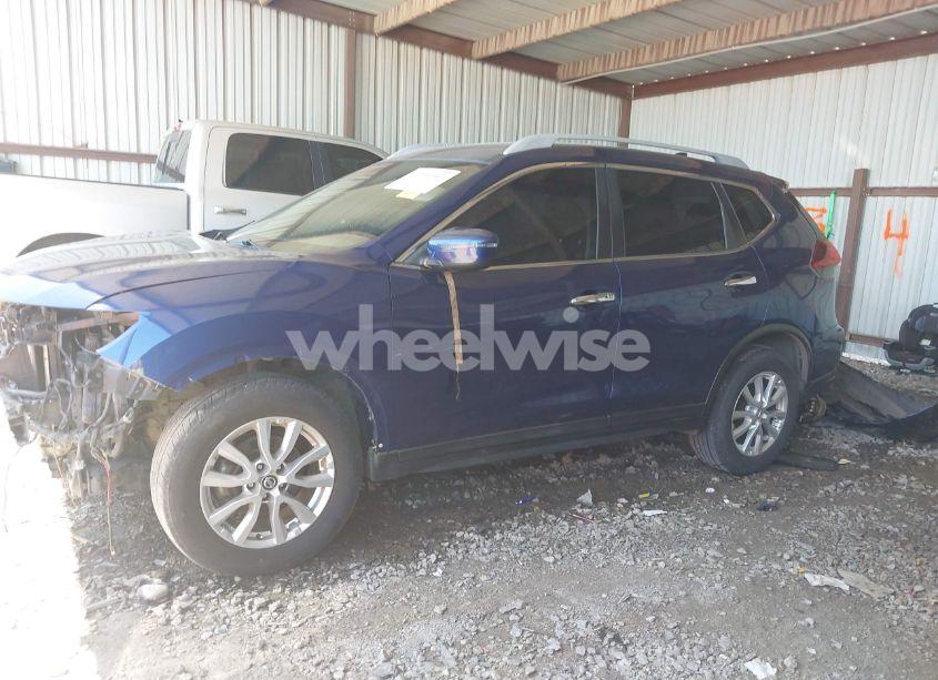 Photo 14 of 2019 Nissan Rogue SV (VIN 5N1AT2MT5KC705496)