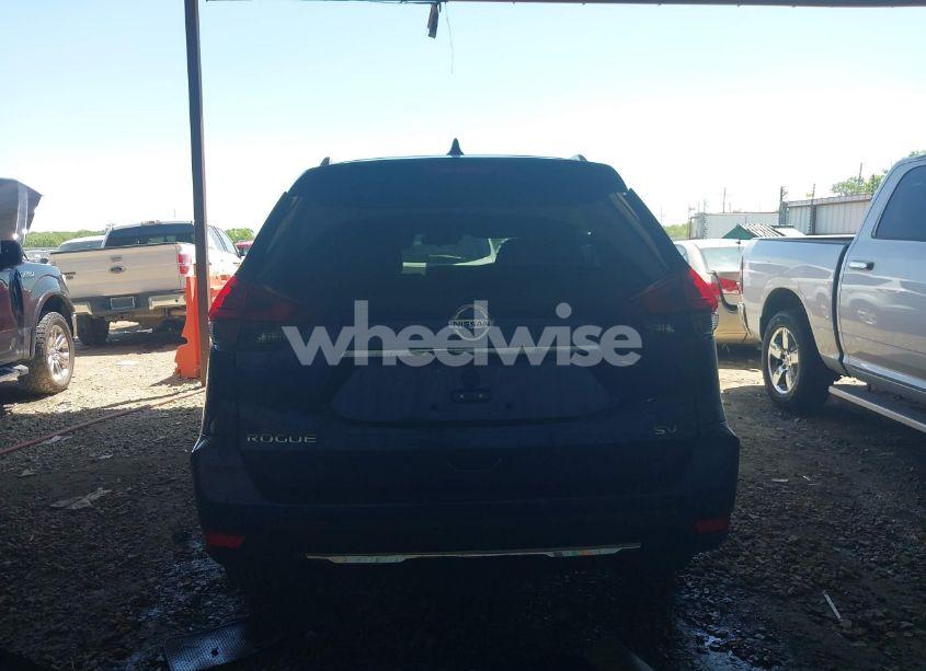 Photo 16 of 2019 Nissan Rogue SV (VIN 5N1AT2MT5KC705496)