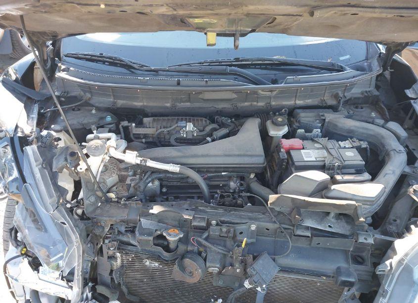 Photo 10 of 2019 Nissan Rogue S (VIN 5N1AT2MT5KC713002)