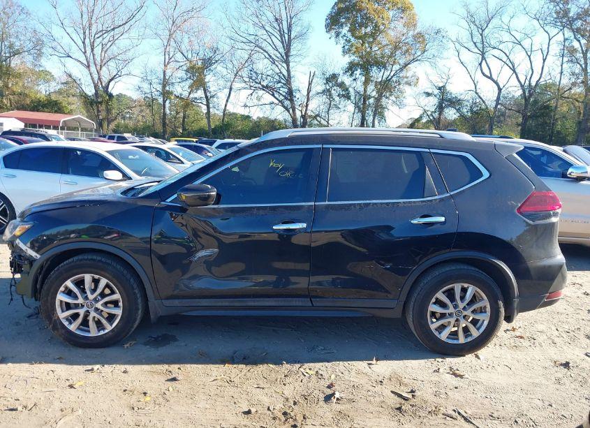 Photo 14 of 2019 Nissan Rogue S (VIN 5N1AT2MT5KC713002)