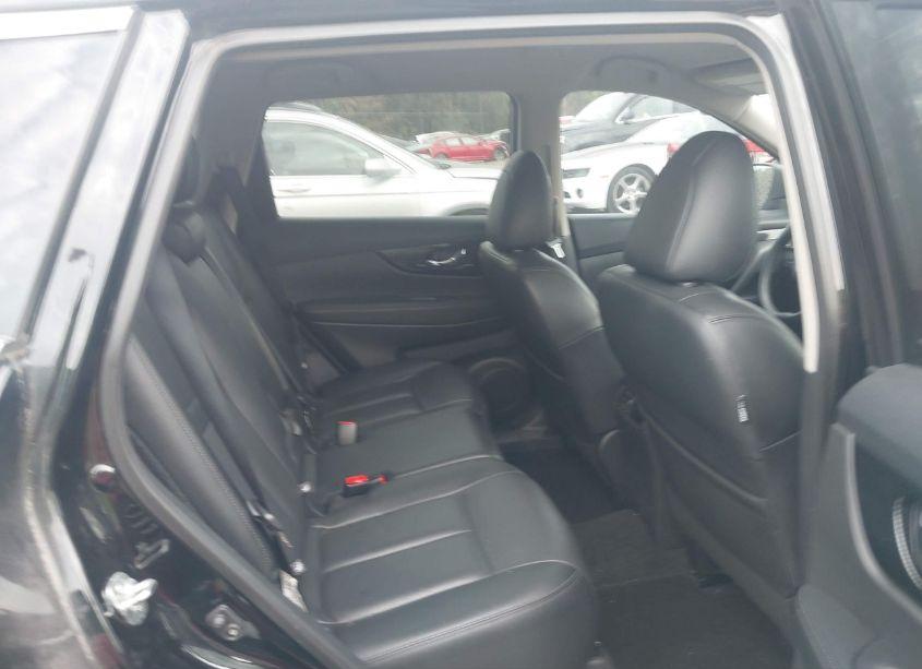 Photo 8 of 2019 Nissan Rogue SL (VIN 5N1AT2MT5KC720600)