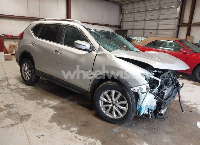 2019 Nissan Rogue S (VIN 5N1AT2MT5KC748526) main photo