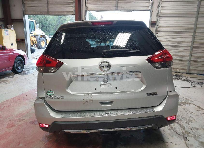 Photo 16 of 2019 Nissan Rogue S (VIN 5N1AT2MT5KC748526)