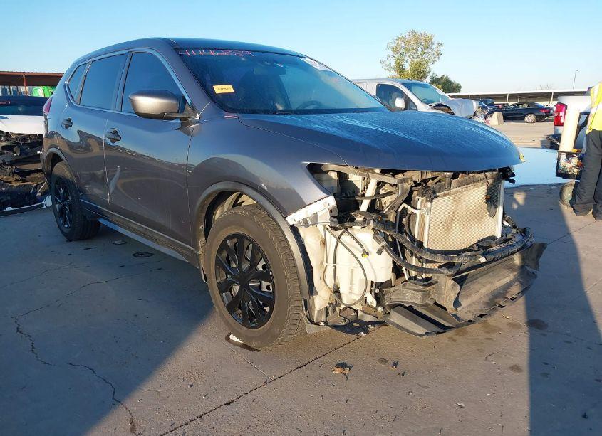 2019 Nissan Rogue S (VIN 5N1AT2MT5KC755735) main photo