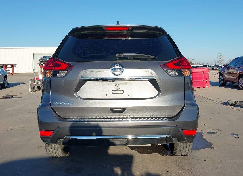 Photo 17 of 2019 Nissan Rogue S (VIN 5N1AT2MT5KC755735)
