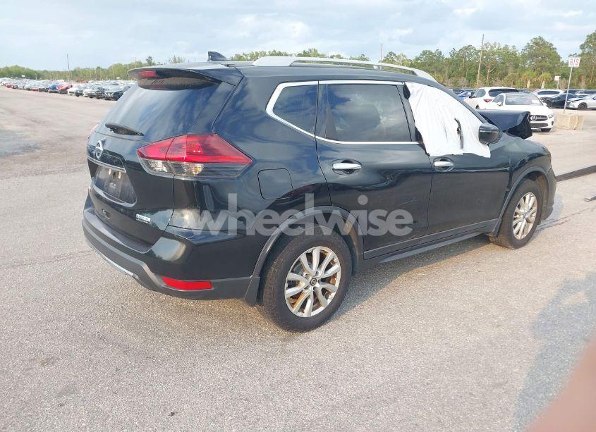 Photo 4 of 2019 Nissan Rogue S (VIN 5N1AT2MT5KC767156)