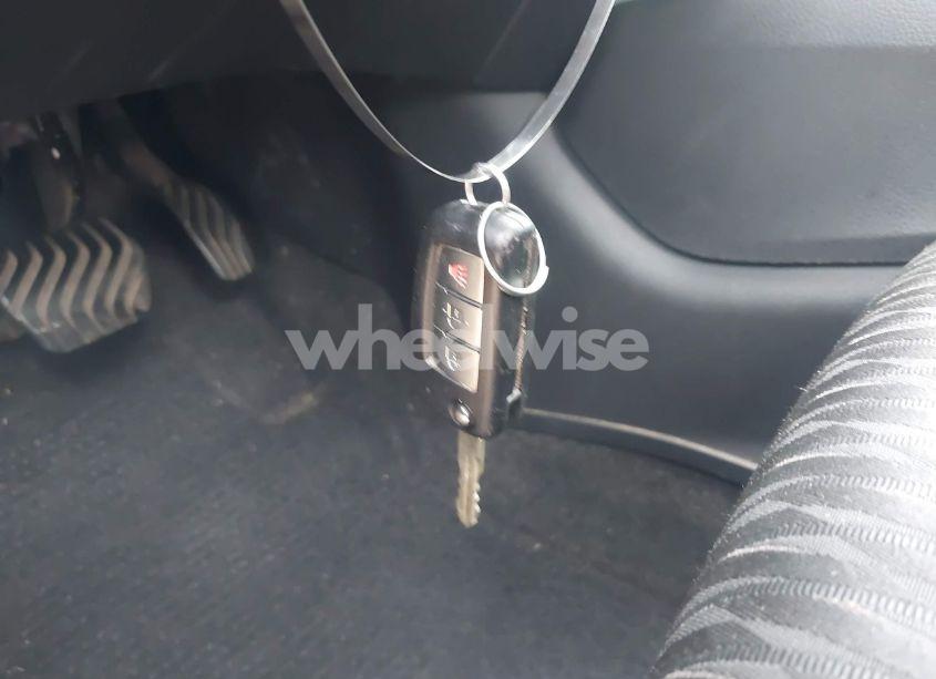 Photo 11 of 2019 Nissan Rogue S (VIN 5N1AT2MT5KC789772)