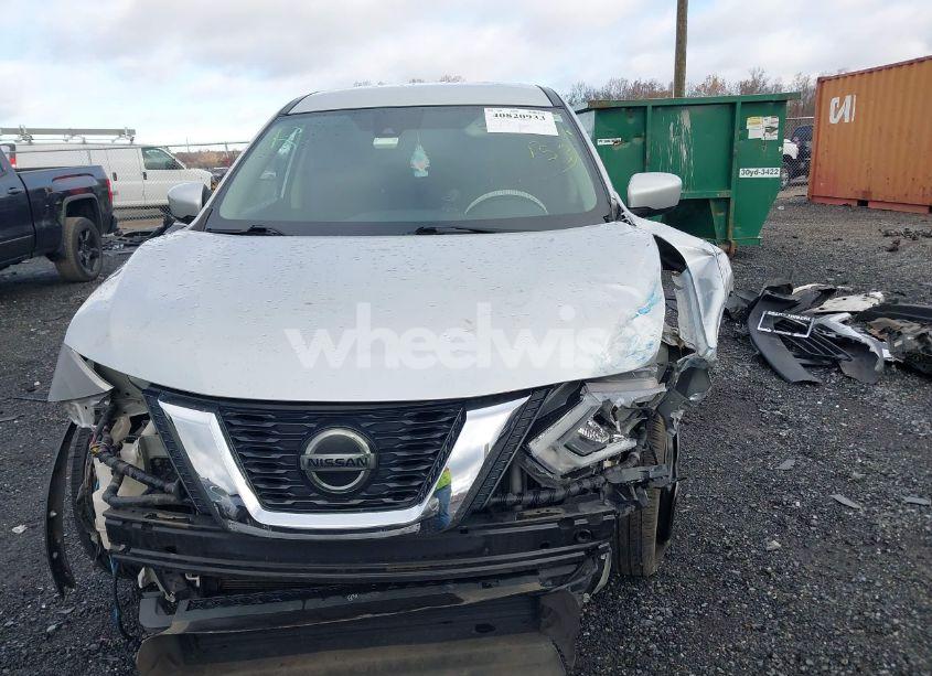 Photo 12 of 2019 Nissan Rogue S (VIN 5N1AT2MT5KC790694)