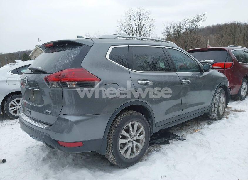 Photo 4 of 2019 Nissan Rogue S (VIN 5N1AT2MT5KC799721)