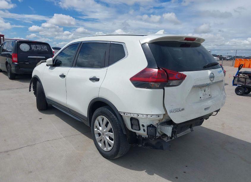 Photo 3 of 2020 Nissan Rogue S FWD (VIN 5N1AT2MT5LC721229)