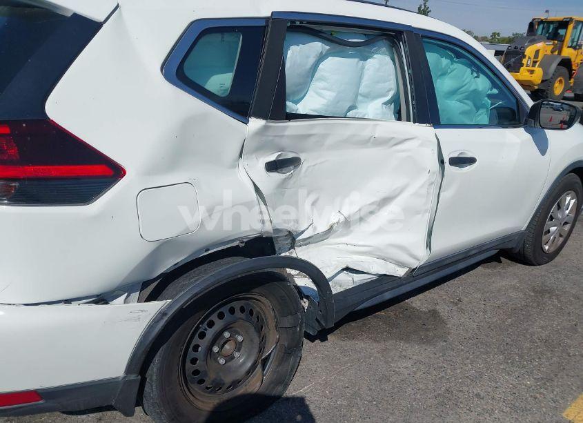 Photo 6 of 2020 Nissan Rogue S FWD (VIN 5N1AT2MT5LC738189)