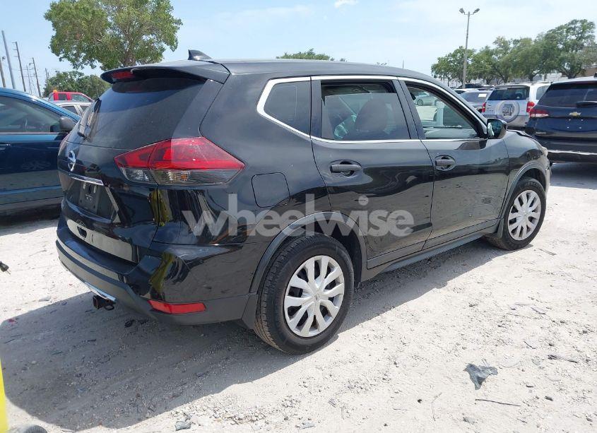 Photo 4 of 2020 Nissan Rogue S FWD (VIN 5N1AT2MT5LC815269)