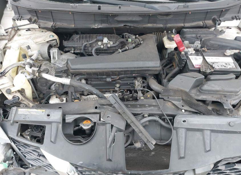 Photo 10 of 2015 Nissan Rogue SV (VIN 5N1AT2MT6FC765180)