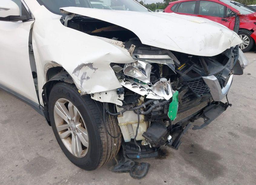 Photo 6 of 2015 Nissan Rogue SV (VIN 5N1AT2MT6FC765180)