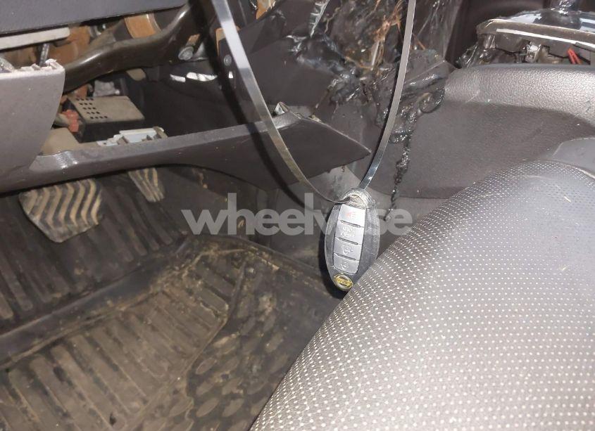 Photo 11 of 2015 Nissan Rogue SL (VIN 5N1AT2MT6FC781301)