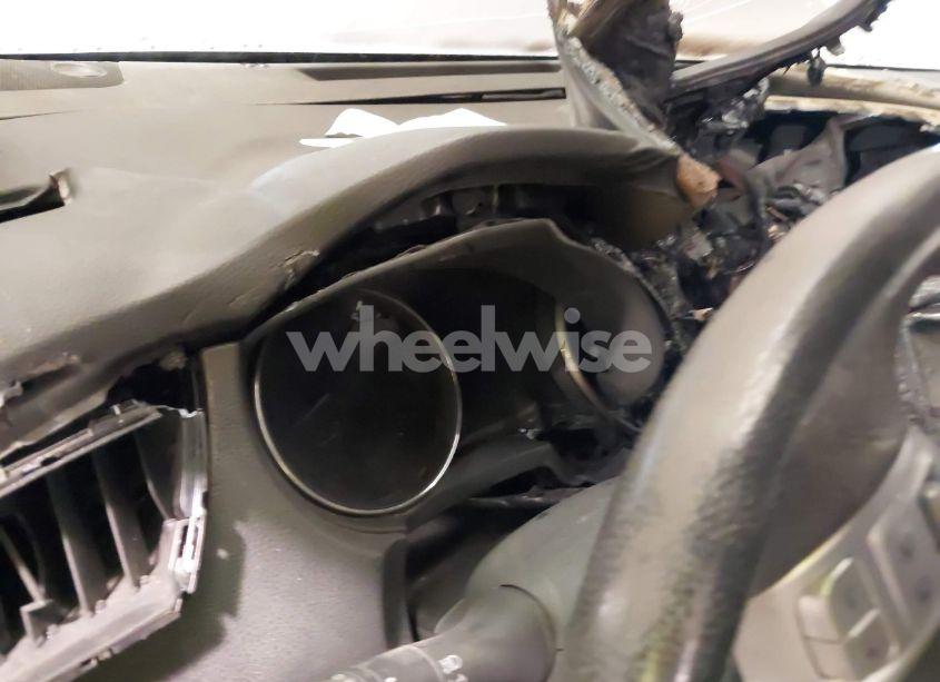 Photo 7 of 2015 Nissan Rogue SL (VIN 5N1AT2MT6FC781301)