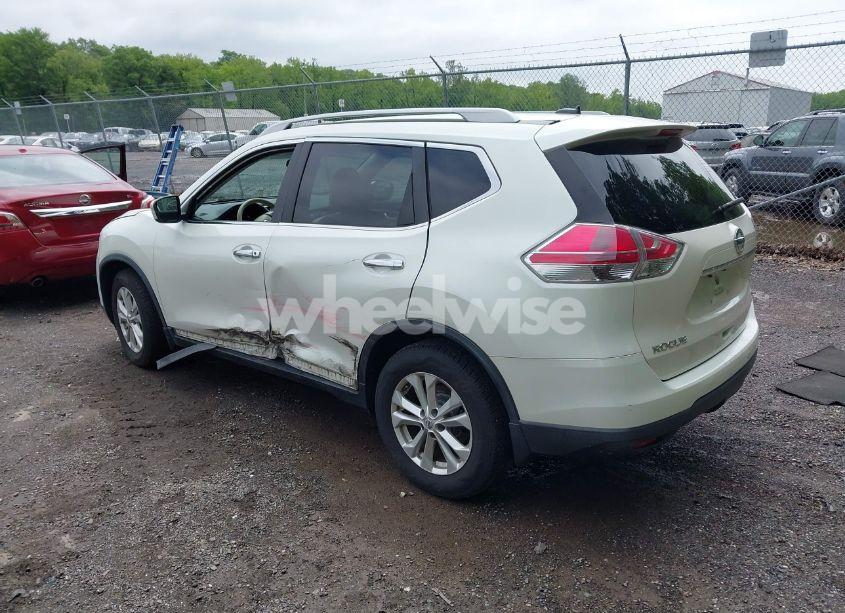 Photo 3 of 2015 Nissan Rogue SV (VIN 5N1AT2MT6FC799152)