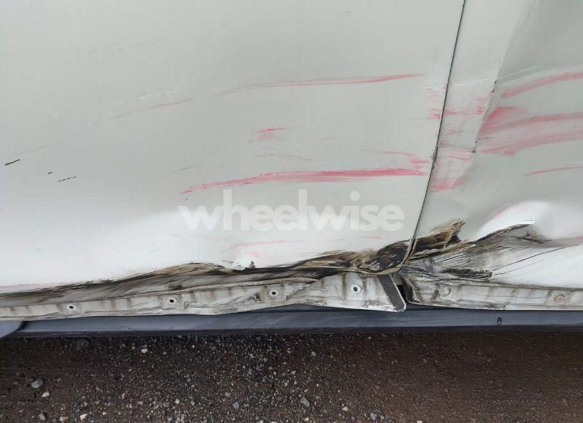 Photo 9 of 2015 Nissan Rogue SV (VIN 5N1AT2MT6FC799152)