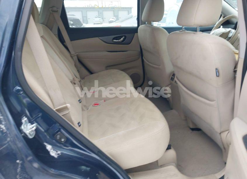 Photo 8 of 2015 Nissan Rogue SV (VIN 5N1AT2MT6FC906412)