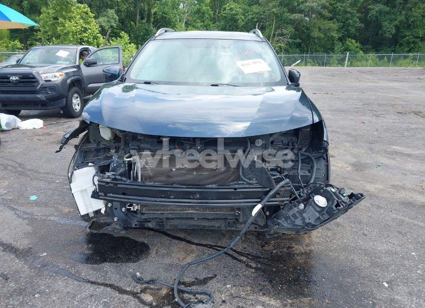 Photo 13 of 2016 Nissan Rogue SV (VIN 5N1AT2MT6GC734593)