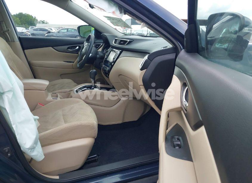 Photo 5 of 2016 Nissan Rogue SV (VIN 5N1AT2MT6GC734593)