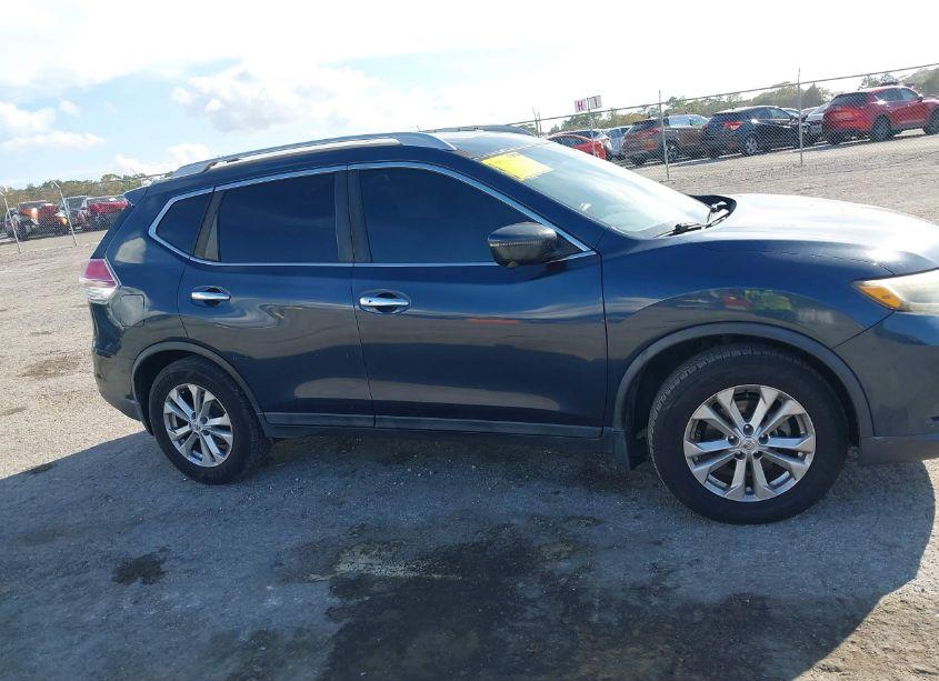 Photo 13 of 2016 Nissan Rogue SV (VIN 5N1AT2MT6GC887555)
