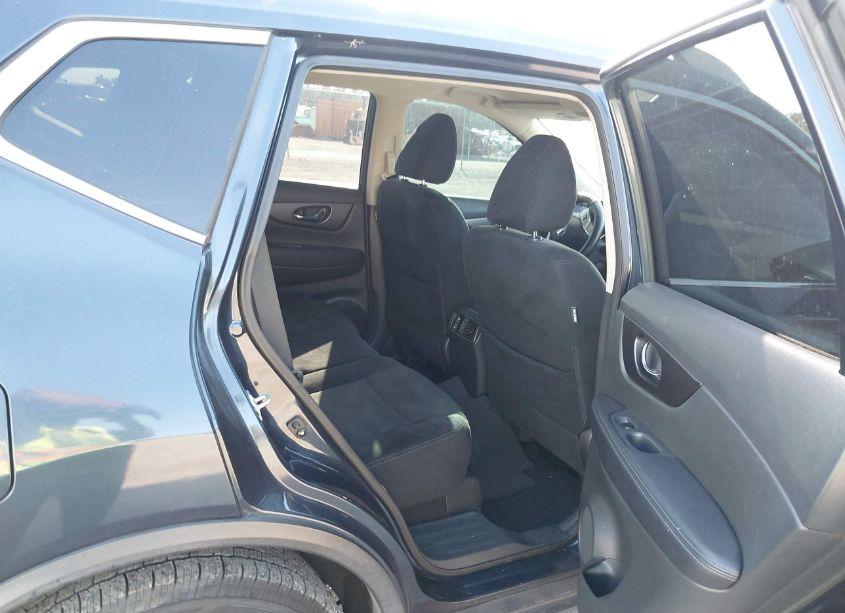 Photo 8 of 2016 Nissan Rogue SV (VIN 5N1AT2MT6GC887555)