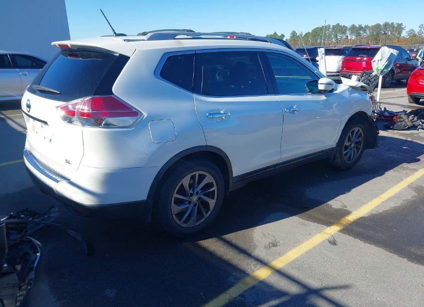 Photo 4 of 2016 Nissan Rogue SL (VIN 5N1AT2MT6GC914317)