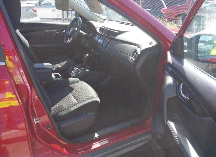 Photo 5 of 2017 Nissan Rogue SV (VIN 5N1AT2MT6HC746891)