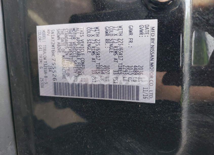 Photo 9 of 2017 Nissan Rogue SV (VIN 5N1AT2MT6HC755526)