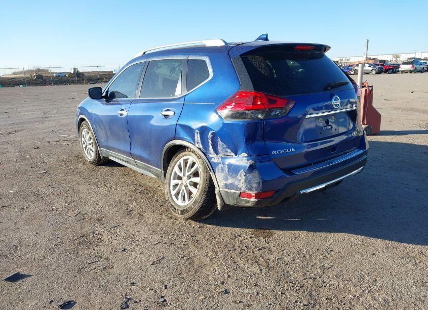 Photo 3 of 2017 Nissan Rogue SV (VIN 5N1AT2MT6HC771502)